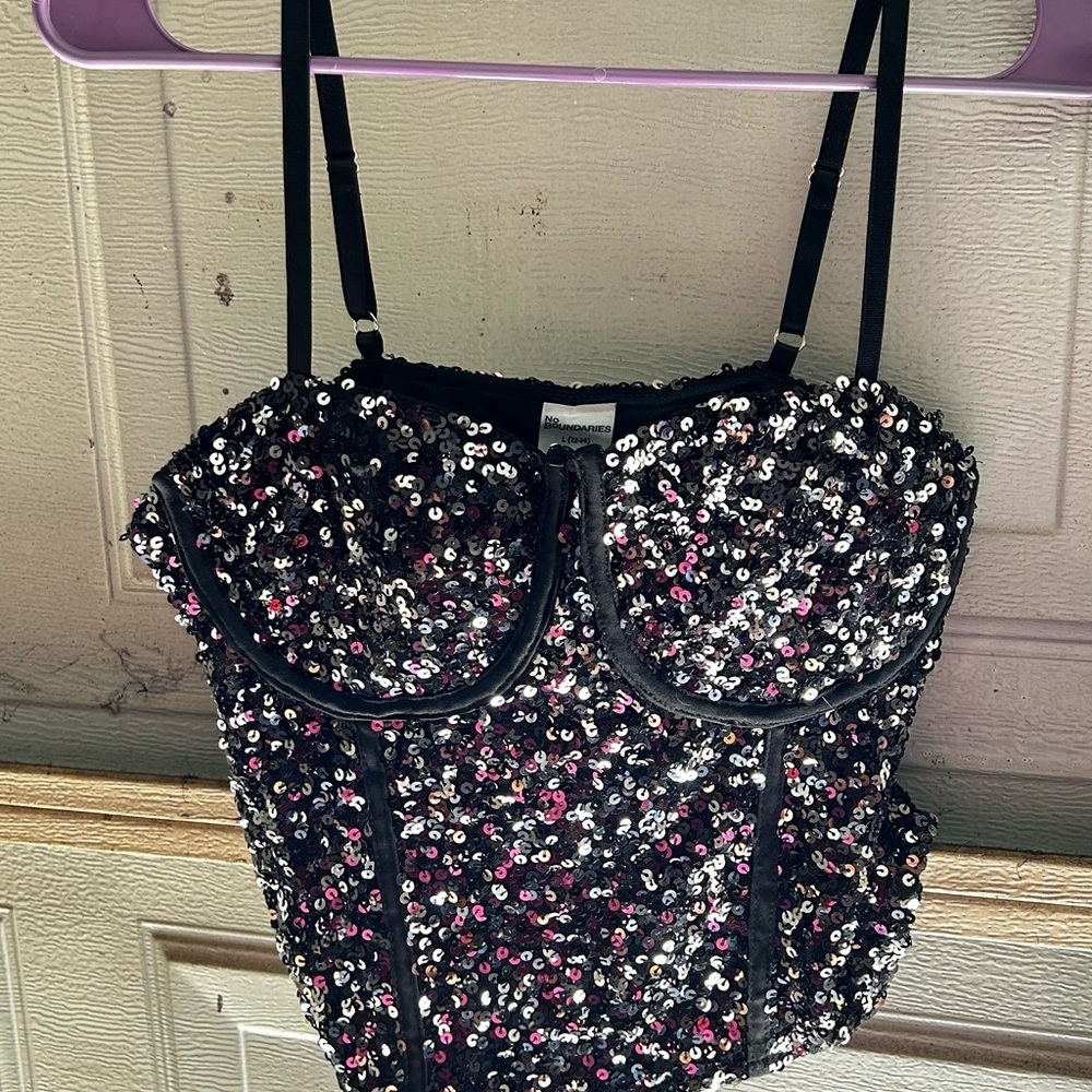 No Boundaries Sequin Top with Black Trim